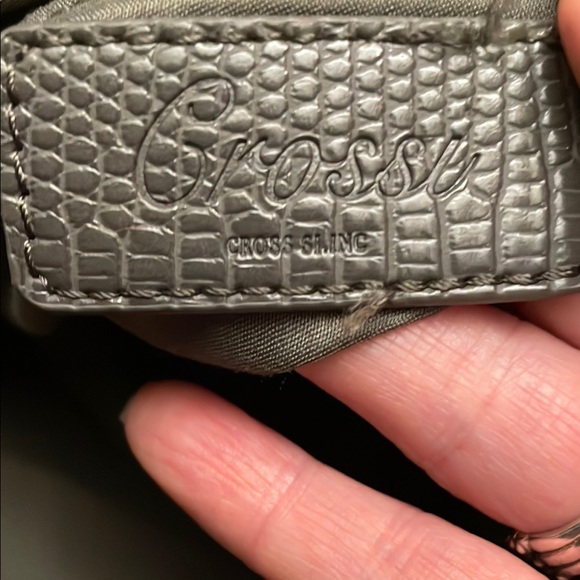 Elegant Gray Handbag with Tassel - Picture 4 of 8